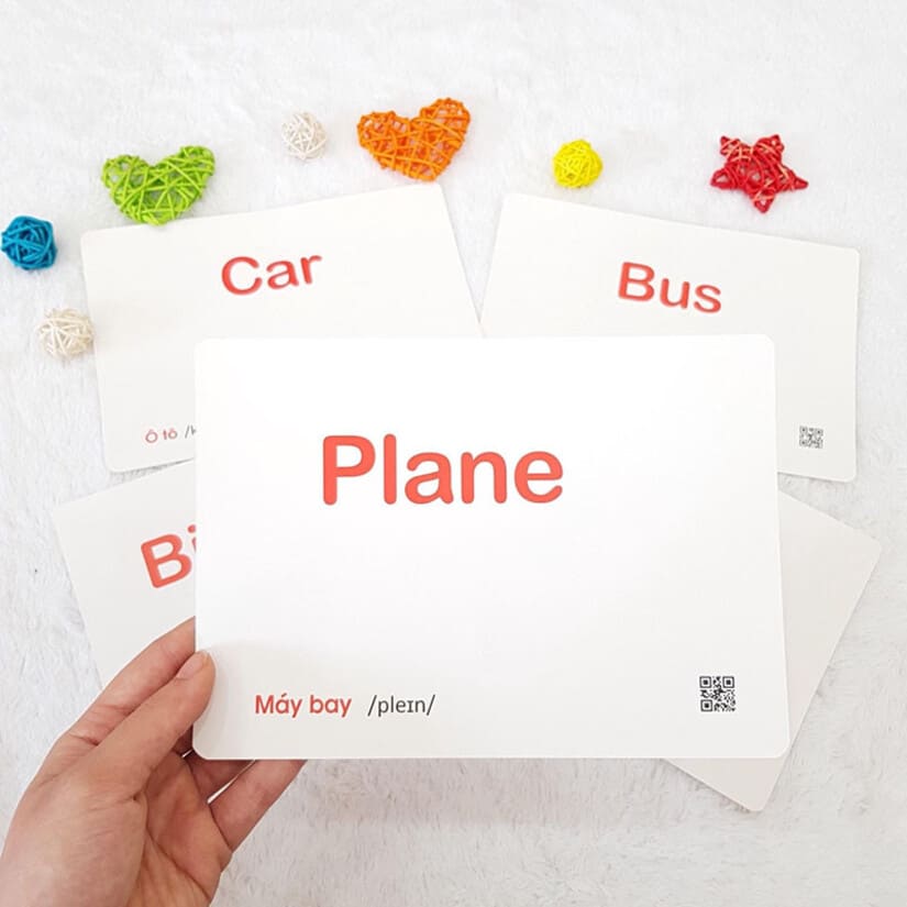 Ba mẹ cần in chữ trên Flashcard cỡ lớn, rõ ràng để bé dễ đọc